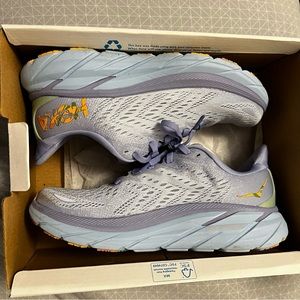 Hoka Clifton 8
